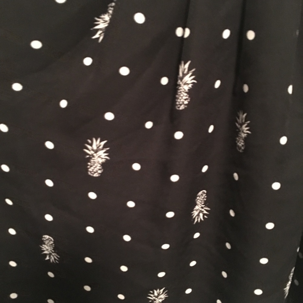 Torrid Tank - Picture 2 of 2